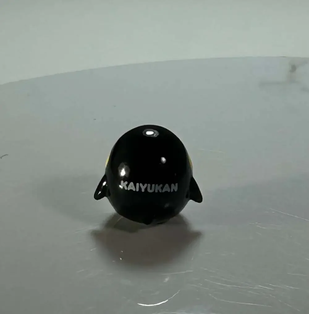 Kaiyukan Penguin tiny figure